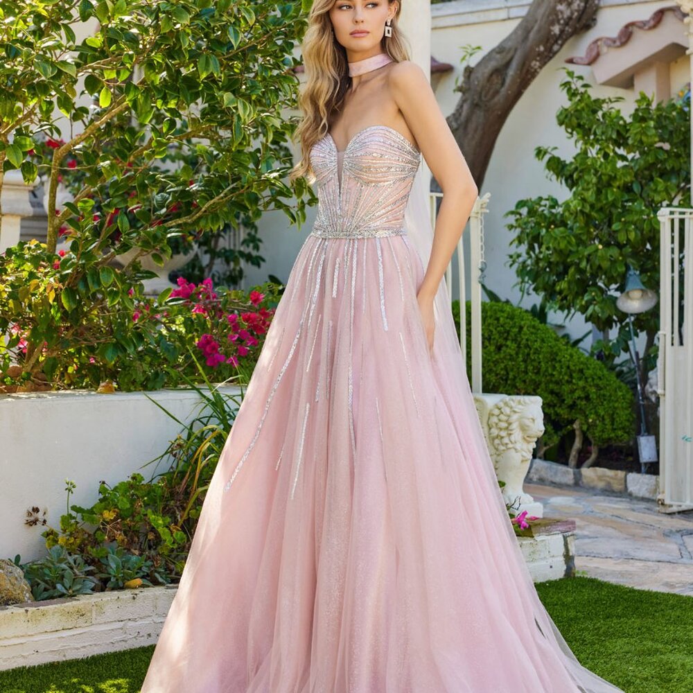 NEW LONG PROM DRESS. FORMAL BALL GOWN